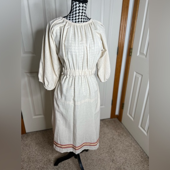 Arcade collection midi dress 🤎 - Picture 3 of 7